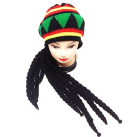 Jamaicai sapka raszta hajjal