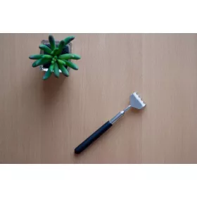 Mini hátvakaró