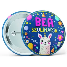   Lámás születésnapi kitűző lányoknak választható névvel