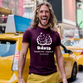   Pöcsfej Legénybúcsús póló választható névvel és dátummal több színben