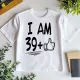 I am 39+1 póló 40. születésnapra, több színben